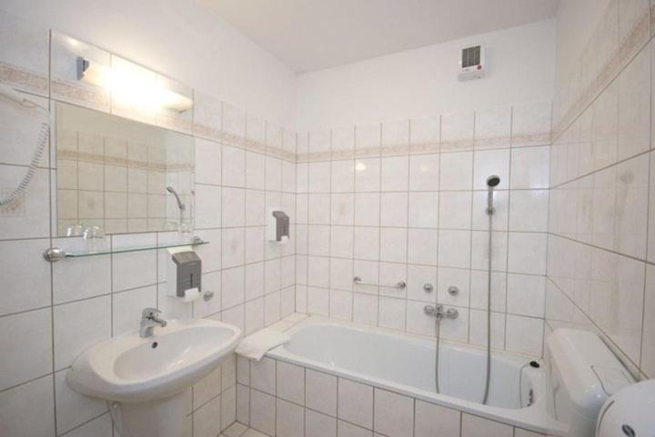 Sunset Motel Szombathely Pokój zdjęcie
